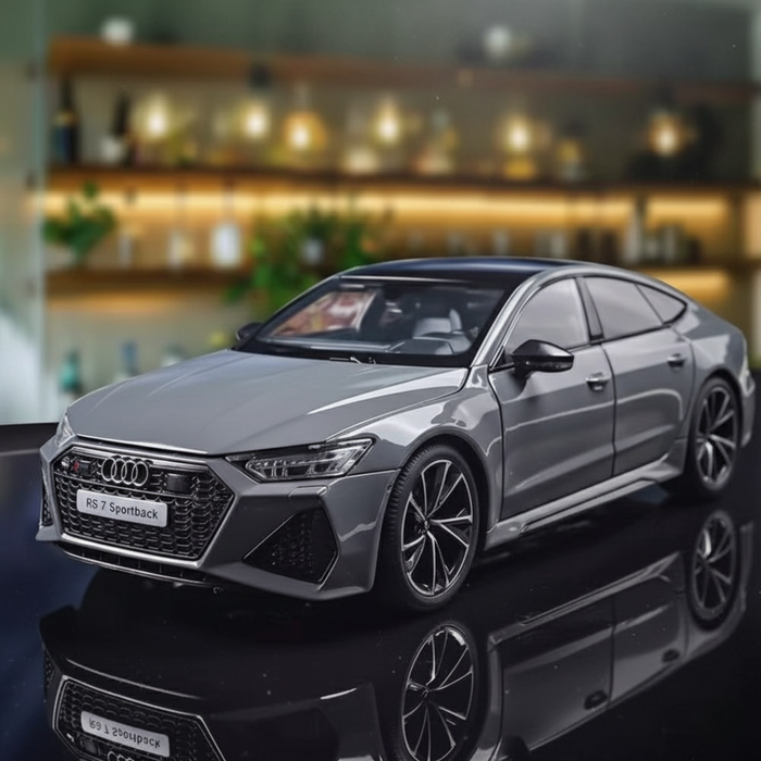 Collectible Model SportBack – 1:18 Scale | With Remote Key