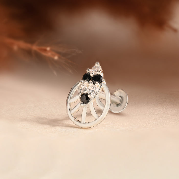 Crest Cluster Silver Nose Pin