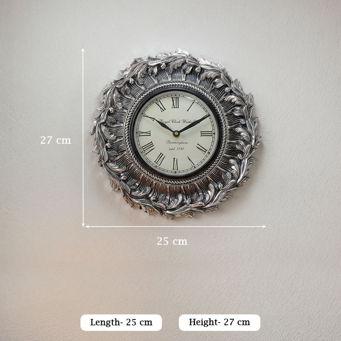 Feathered Leaf 999 Silver Circular Wall Clock
