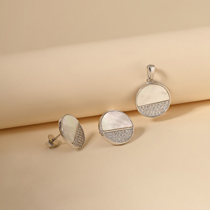 Ivory Elegance Circle Pendant Set