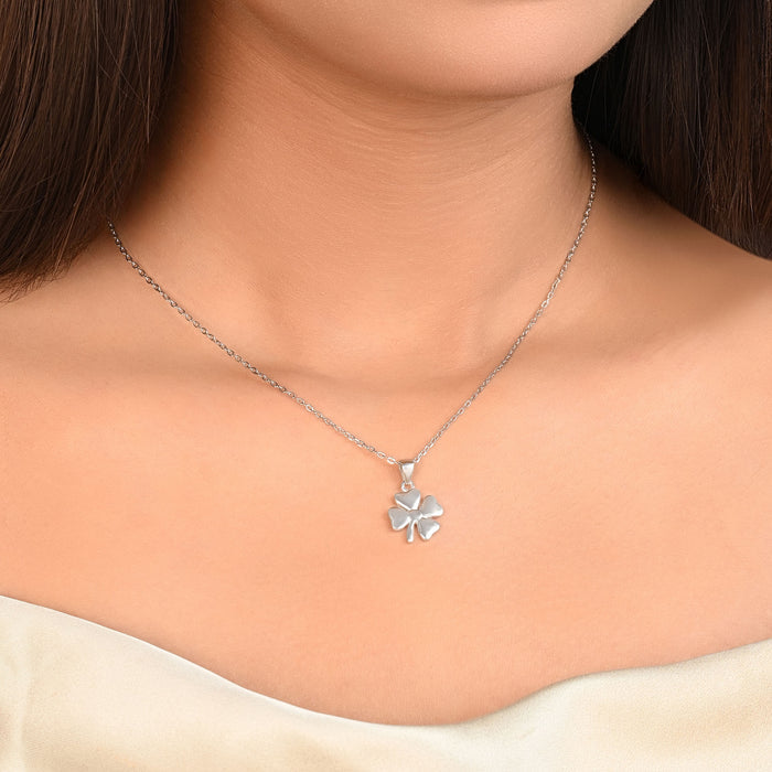 Minimal Clover Charm Necklace