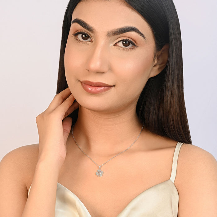 Minimal Clover Charm Necklace