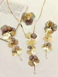 Sidhi White Western Necklace Set