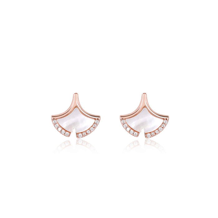 Splendor Seashell Pendant Set