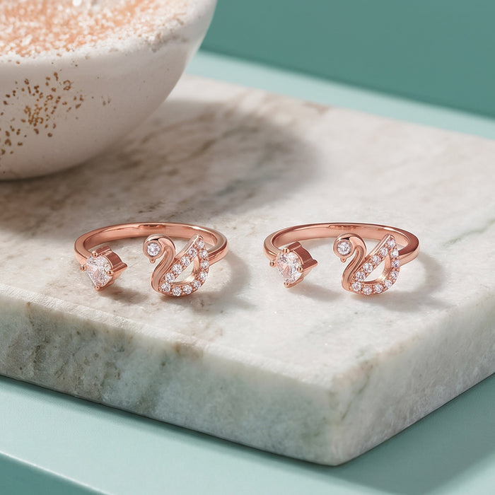 Swan Whisper Toe Ring