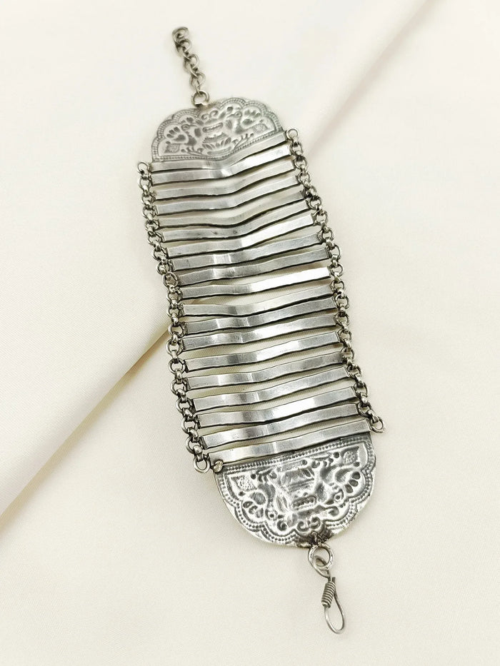 Vilasini Plain Oxidized Bracelet