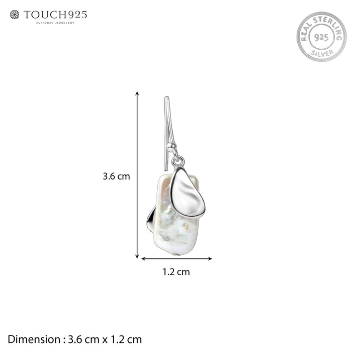 Wavy Petal Earrings